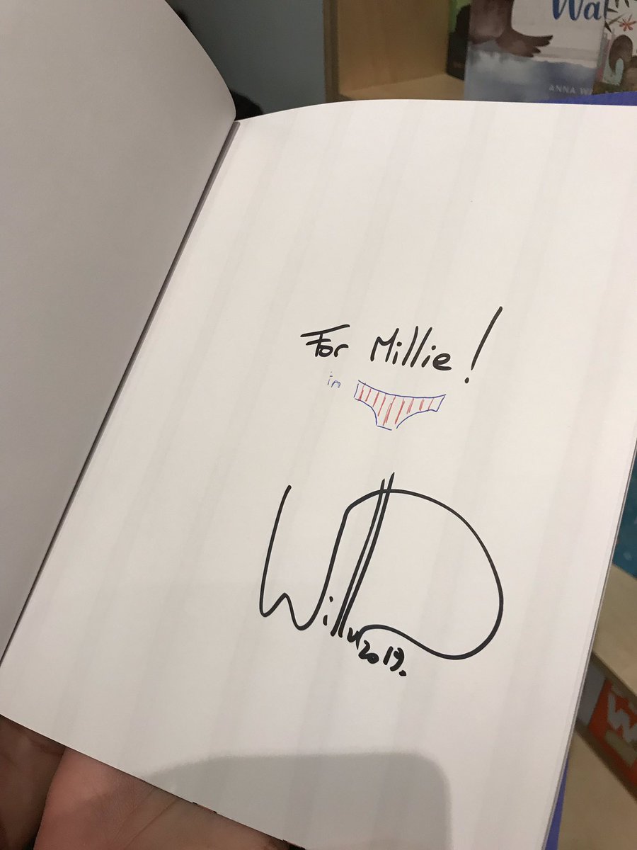 FrenchComix's tweet photo. While he’s not the artist (it’s Mayana Itoiz), Wilfrid Lupano manages some excellent striped undies in signed THE WOLF IN UNDERPANTS @solidstatedc #bandedessinèe #frenchcomics https://t.co/51BCtMUz15