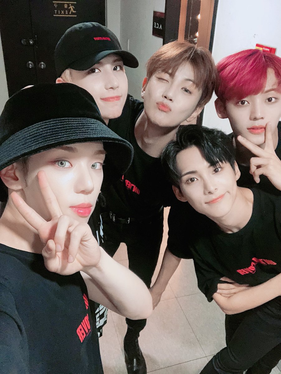official_ACE7's tweet photo. [#에이스]
오늘은 서로가 있기에 세상 누구보다도 행복합니다!
축하해요 고마워요 그리고 사랑해요❤
#ACE #에이스 #CHOICE #초이스 https://t.co/jmkZATJbgC