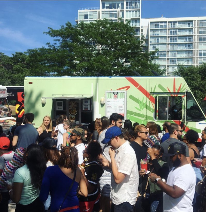 Wow, Chicago, you really came out yesterday! Catch us again today at the Chicago Food Truck Festival. 

📍South Loop- 2400 S State Street
⏰ 11a-7p