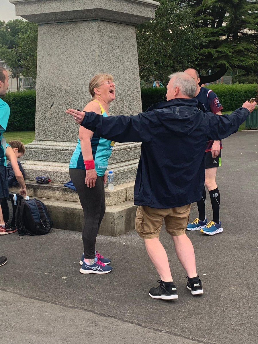 MikesTri2016's tweet photo. Home from an amazing day @Swansea_HM with the incredible @bowelcanceruk fundraisers! So many true inspirations and every one of them a hero! 💛💚💙 https://t.co/LojV3gDoSu