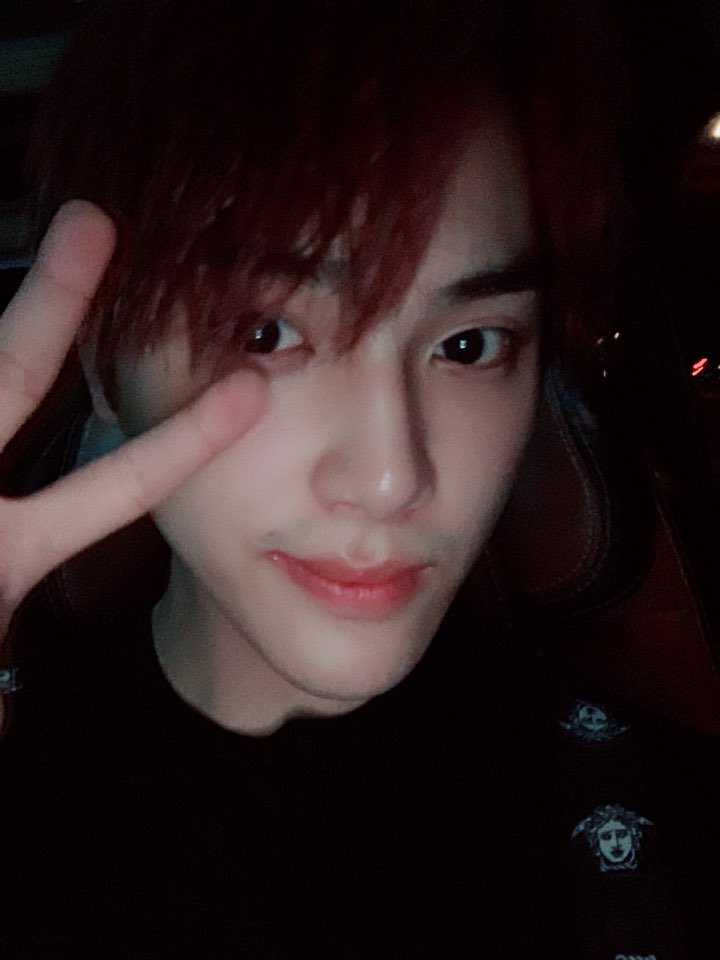 WE_THE_BOYZ's tweet photo. [학년] Thank you so much for today and yesterday! Good night, everyone. Make sure you take the vitamins.
😍 ขอบคุณ
      terima kasih https://t.co/Bhj4WxFfVT