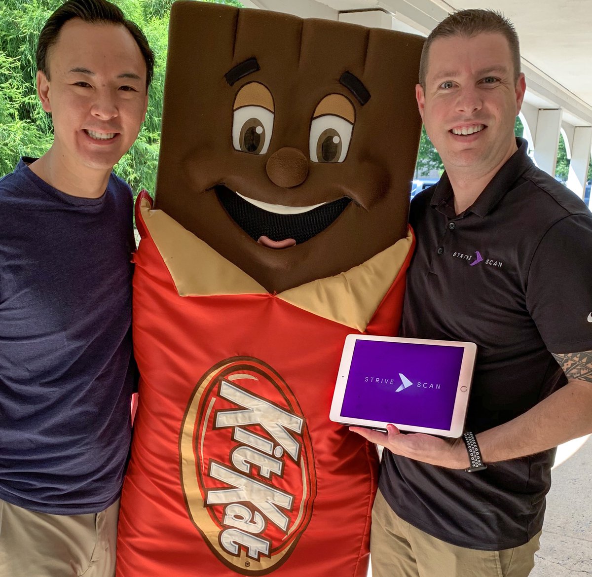 StriveScan's tweet image. A burst of sugar to kick off the @PACACconference! First, meeting with all of the #PACAC Regional College Fair Coordinators then powering scanning for the Reverse College Fair! #PACAC2019