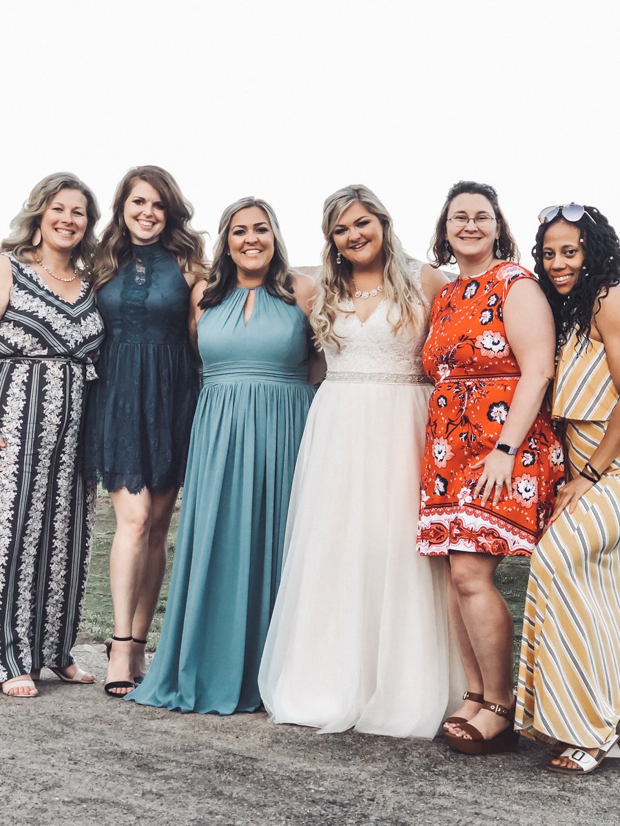 mrsgrayteaches's tweet image. Ms. Snyder is now Mrs. Doerr &amp;amp; we couldn’t be more happy for her. 👰🏼 ❤️🤵🏼#flyersfamily #happliyeverafterdoerr @pgesflyers @MsSnydersClass @MrsEngelhaupt @mrseastclass @MsBrinkley3 @PGES_Lyons