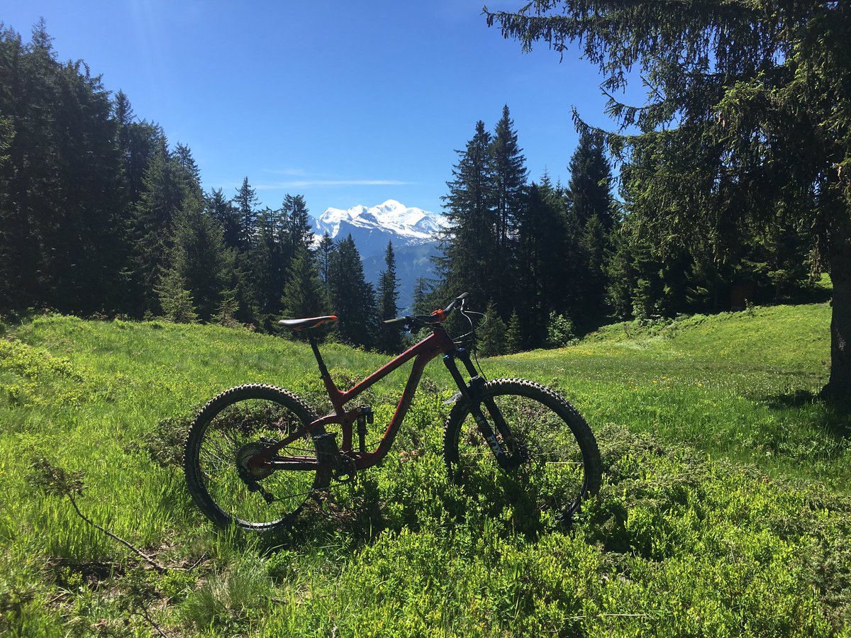 StatRules's tweet image. My Morzine mood.  Thanks @mtbbeds  for the amazing hospitality!  #onepedalahead   #MTBbeds.