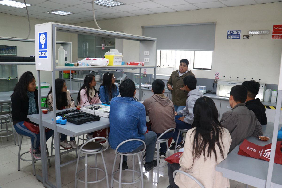 FIAUPeU's tweet photo. Los participantes participaron de talleres vivenciales en los laboratorios de la Facultad de Ingeniería y Arquitectura @UPeUOficial #OpenDayUPeU 🎉
#JuntosLogramosTusSueños
#SoyUPeU https://t.co/RuWI1CSSBe