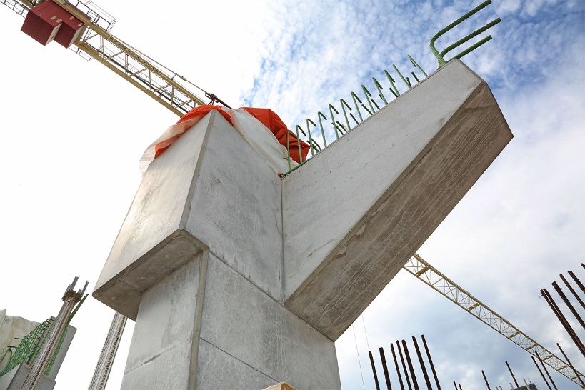 PERIgroup's tweet photo. For the #construction of the #FinchWestStation in Toronto, Canada we provided #formwork for the escalator slab, the bus station columns and canopy slabs, as well as the substation roof. 🔝 Find more information here: https://t.co/yq2yFs79gX #PERIproject https://t.co/5vBqnNdIhB