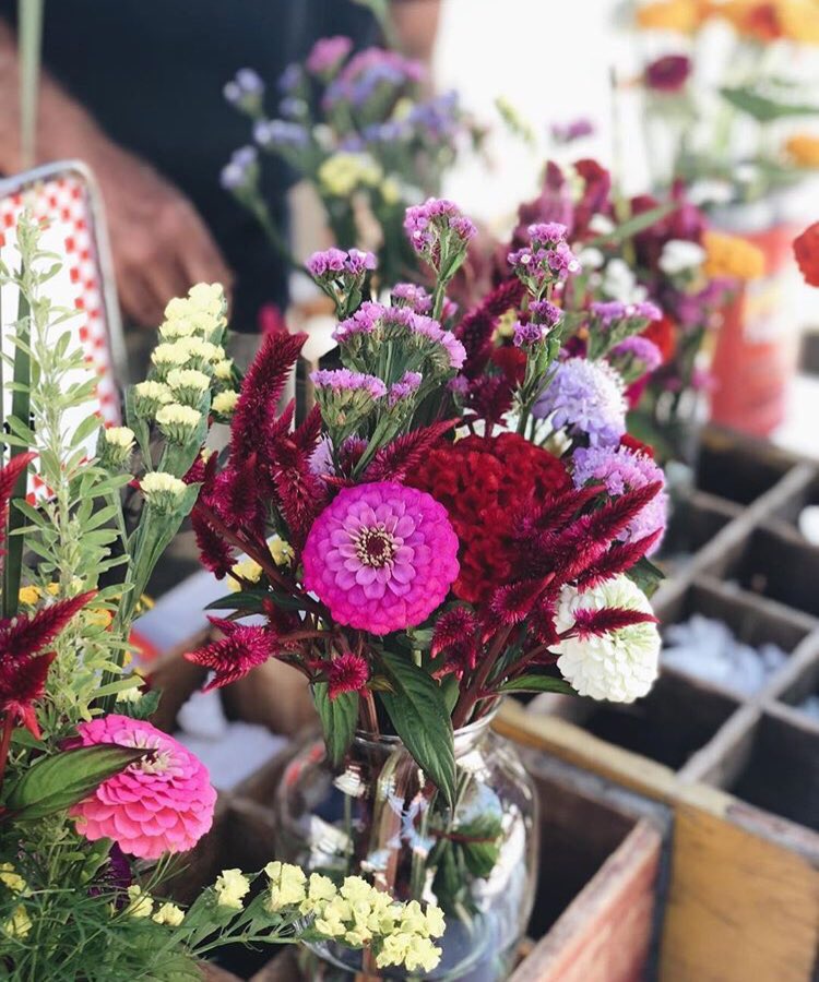 LocalAnyDay's tweet image. Sunday’s at the Farmers Market 💐