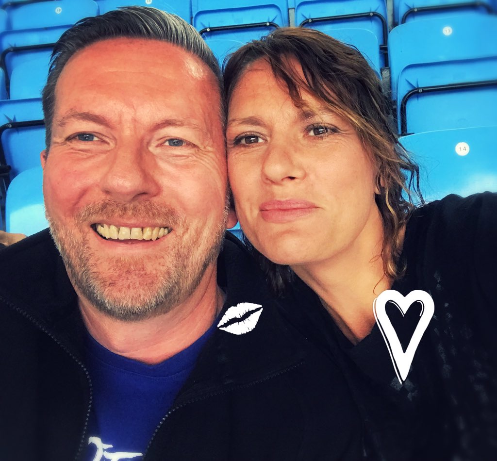 Spectrumscreen2's tweet image. Date night! Great to be the customer for a change. #bonjoviMemories