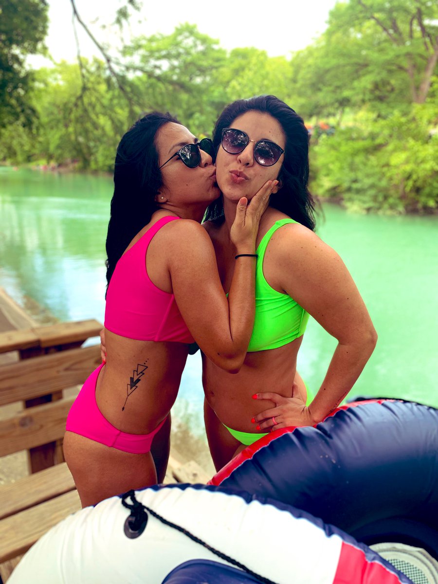 roxi ruiz tweet media