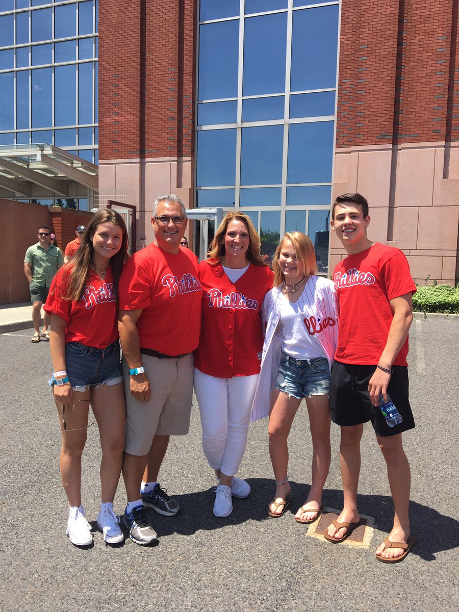 FJFrabizzio's tweet photo. Deanna warming up to throw out the first pitch at Phillies game #PwCproud https://t.co/BqeGdyDWbk