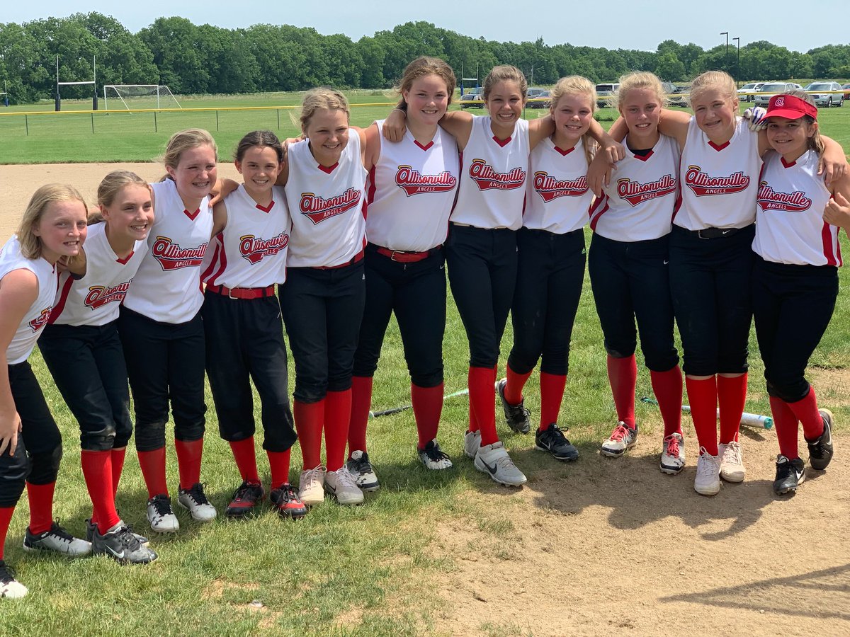 12U with their 2nd win in a row moves on in the Shamrock Shootout. Great job ladies!