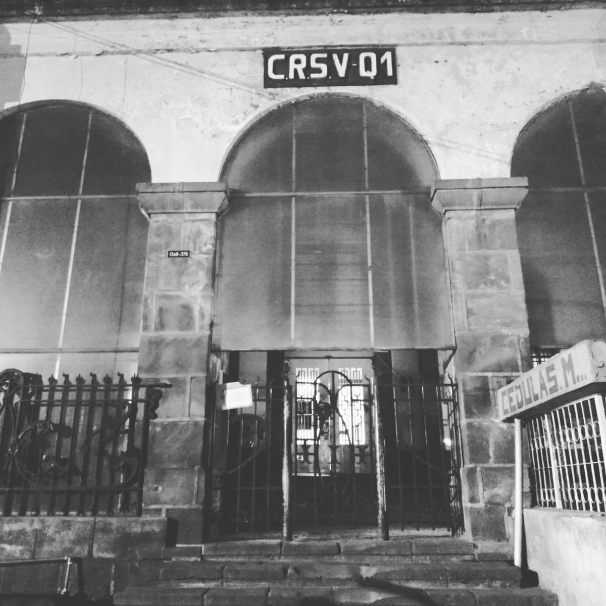PostmortemQuito's tweet photo. 2da Ruta con éxito, Quito Post Mortem.
#caritadedios #Quito #Turismo #necroturismo #experiencia #quitopostmortem https://t.co/tHDOX4PnpU