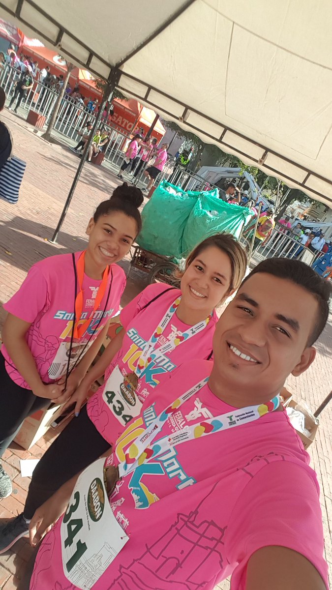 MannuDark's tweet image. Otro año mas! partner @Marlmm  combo @Unimagdalena presente en #SantaMarta10K  #RunnerMode