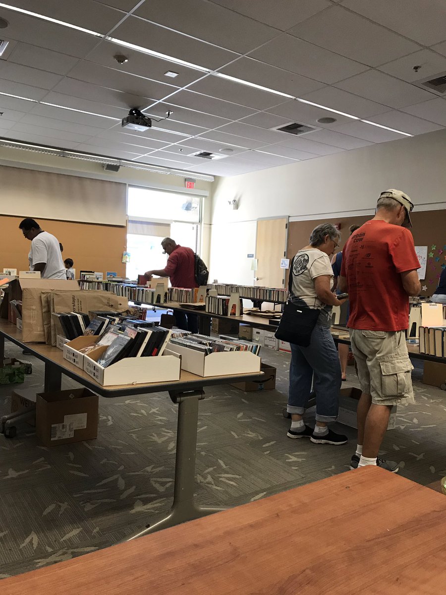 WSFOL1's tweet image. We're open until 3pm! Stop by the #WSFOL book sale at our #WestSac #AFTCommunityLibrary! A bag of books is only $4! What a deal!