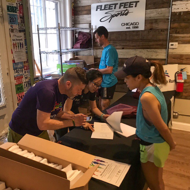 ProudToRun's tweet image. Packet pickup starts today NOW at Fleet Feet Old Town (1706 N Wells St.). We'll be here until 5:00! Just be ready to show your confirmation email, then pick up your swag for Proud To 2019! Visit proudtorun.org for more packet pickup dates and times this week.