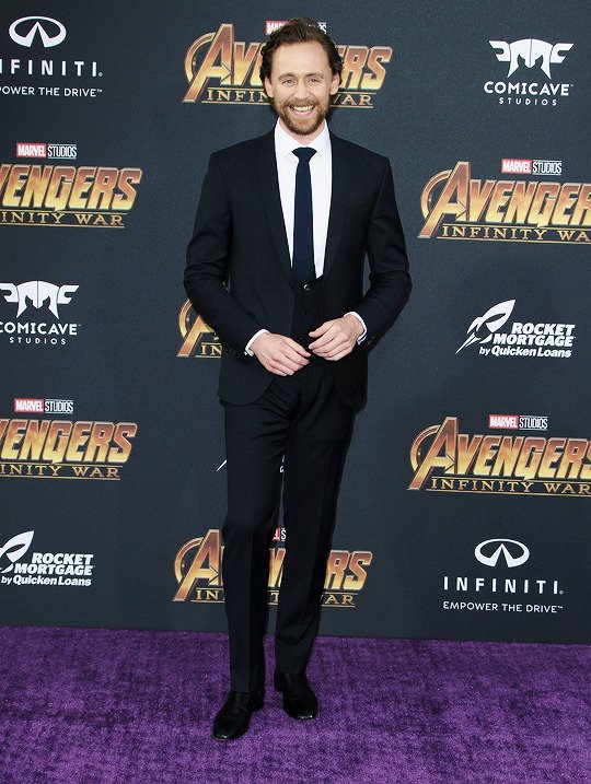 TomTheNextLevel's tweet photo. #MondaySpam #TomHiddleston Edits by https://t.co/7Hw6HUP7h5 https://t.co/WSWl9aAC8u