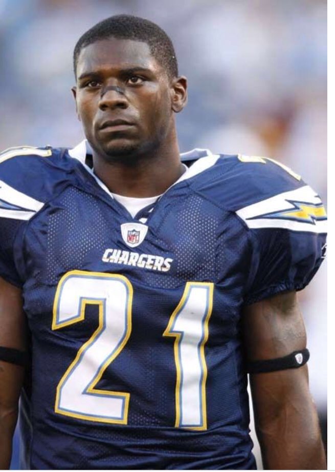 Happy birthday to one of the greatest running backs ever Hall of Fame back LaDainian Tomlinson! 