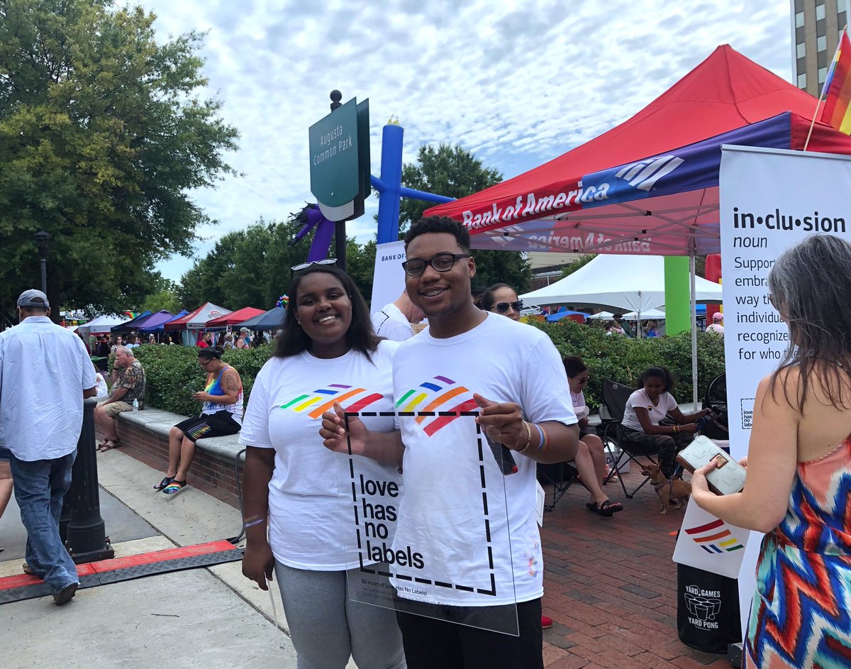 ZarrieaC's tweet photo. Being at #AugustaPride with @MontrellDaught1, @MarissaISmith, and the #bofa team was #amazing! So much love, color, and #pride in the air! Proud to be a #BofAStudentLeaders and #BofAVolunteer and a supporter of #lgbtqia + rights. #LoveHasNoLabels #EqualityforAll #rights #lovewins https://t.co/Cxv2jb2foH