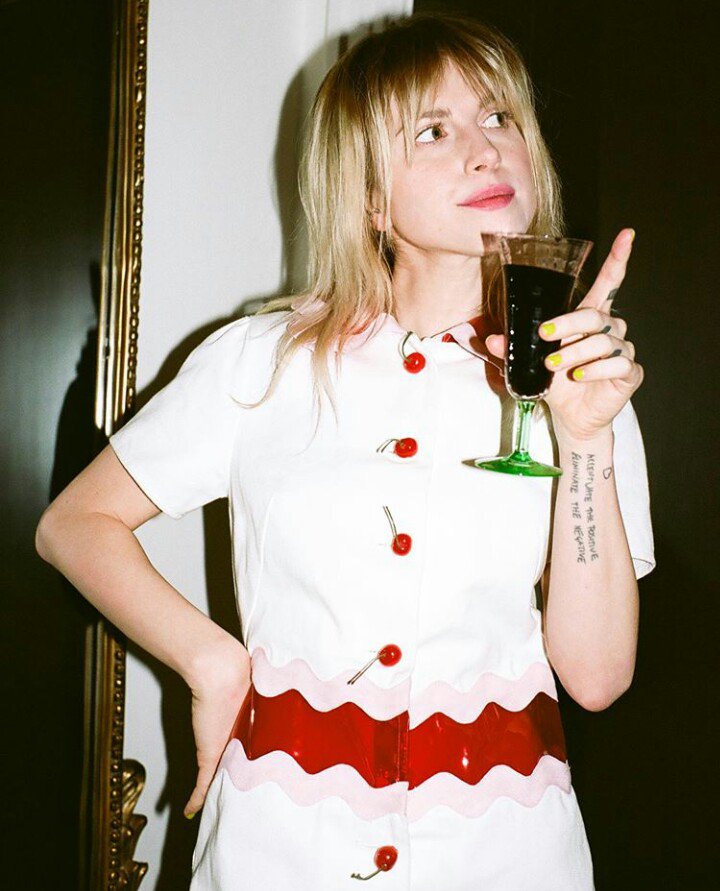 PmorePT's tweet photo. @yelyahwilliams by @phojoh!! 💌

#PortugalNeedsParamore
#paramore #paramorミ #pmore #paralover #parafamily #parafam #hayleywilliams #tayloryork #zacfarro #nashville #tennessee #portugal https://t.co/HVqpmz7J4L