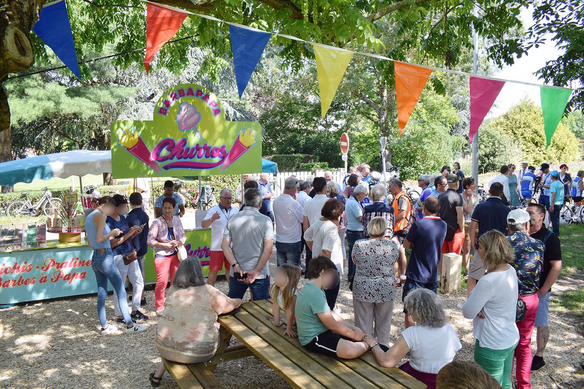 Aujourd'hui inauguration de la paillote des sables d'or à #thouaré qui reste ouverte tout l'été.Un grand merci aux élus présents, aux services de la ville et à tous les participants. #cantoncarquefou