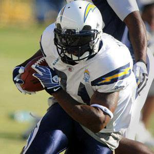 HAPPY BIRTHDAY TO \"LADAINIAN TOMLINSON\", HALL OF FAME RUNNING BACK FOR THE SANDIEGO CHARGERS FROM 2001-2010! 