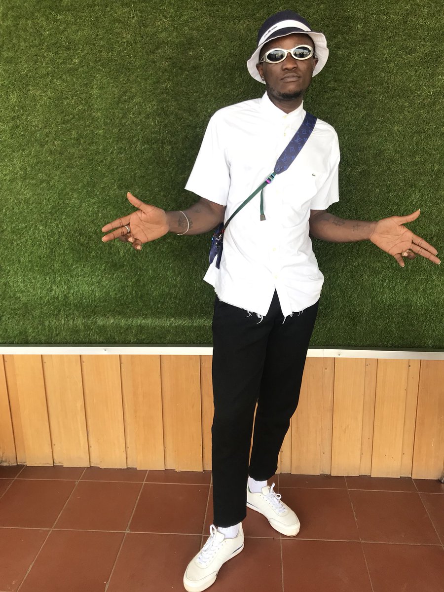 OOSHATiDE's tweet photo. sundae phleks! dun noe! ✌🏾 #uptosomething #swartrebel #degorankin #dapperman #settingz !!! https://t.co/RElsHYnWO4