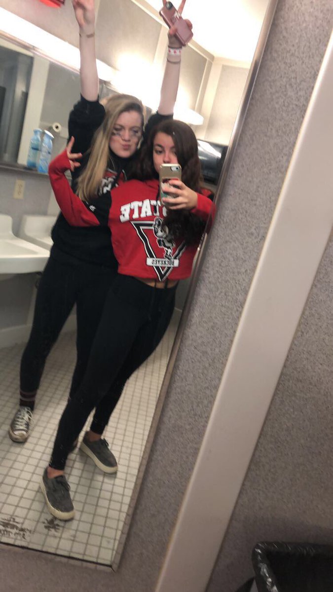 charstohr's tweet photo. Happy birthday Cass 🤩💗💋 have the best day ever, love you lots girlie @cspike23 https://t.co/zGi5W6dVeD