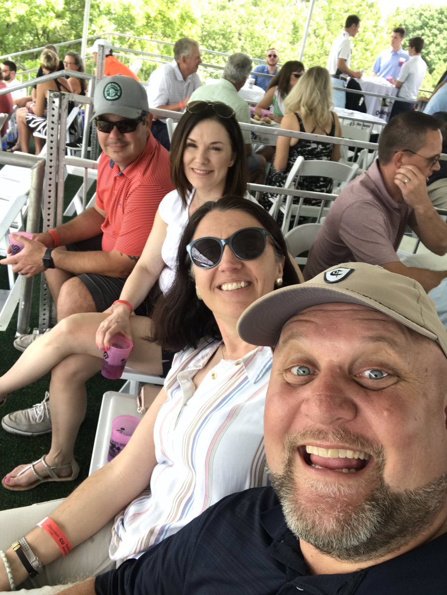 aneuschafer1's tweet photo. Beautiful day, great company! #partee17 https://t.co/B3ohFmEHBF