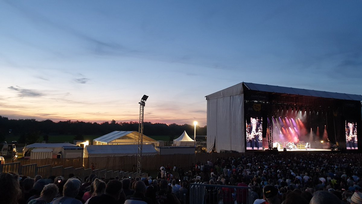 PierreCol's tweet image. La soirée parfaite...
#ZZTop #PrintempsdePerouges