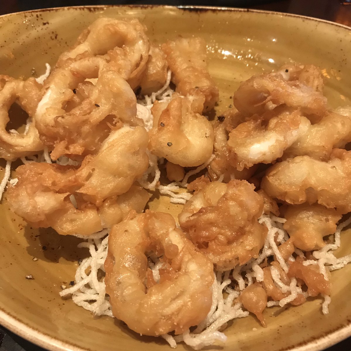 FlakyPastryYUM's tweet photo. @PFChangs what are you doing to us? You’re killing me. What must be done to get the salt and pepper calamari back on the menu? Been sick to my stomach for hours 😞 **note to self: stop ordering calamari at PF Chang’s https://t.co/HXIJV6XCXq