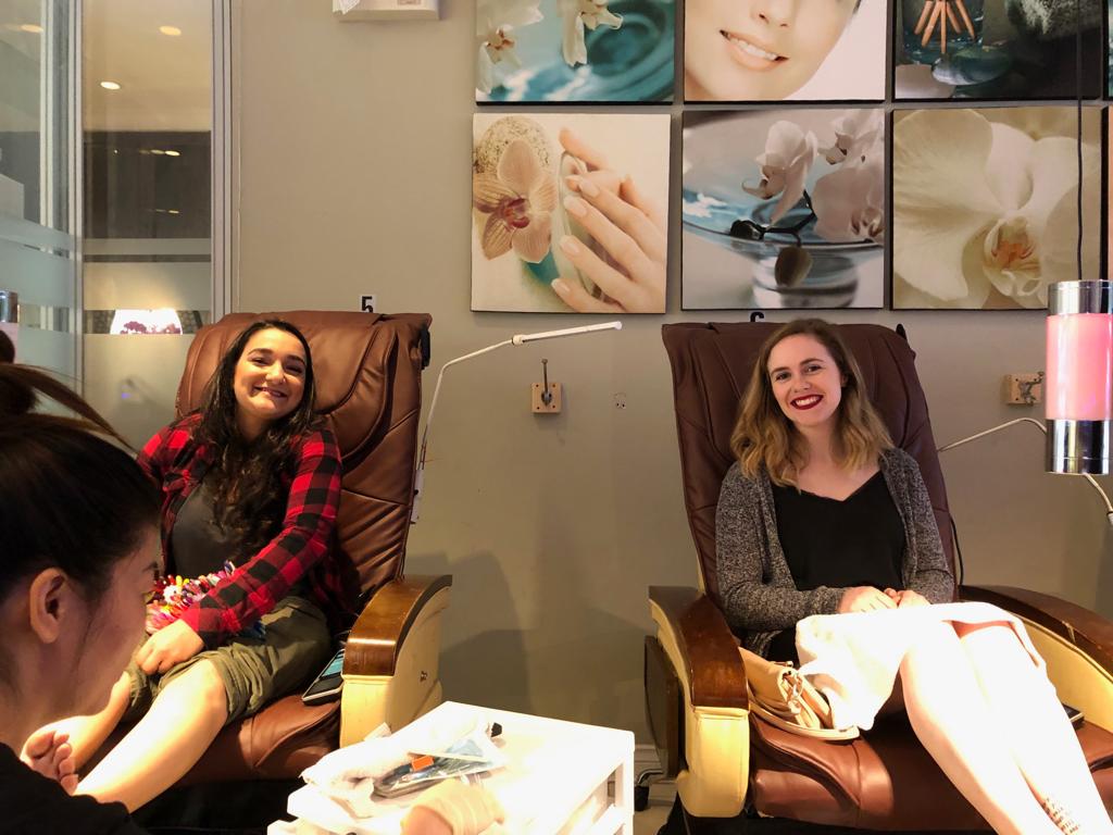 Finishing up the last day of Employee Appreciation Week with spa and some amazing comfort food #EAW #WeMakeTD #Ambleside <a href="/BeaulieuKristen/">Kristen Beaulieu</a> <a href="/lisapaley2/">Lisa Paley</a> <a href="/AndyCribb_TD/">Andy Cribb</a>