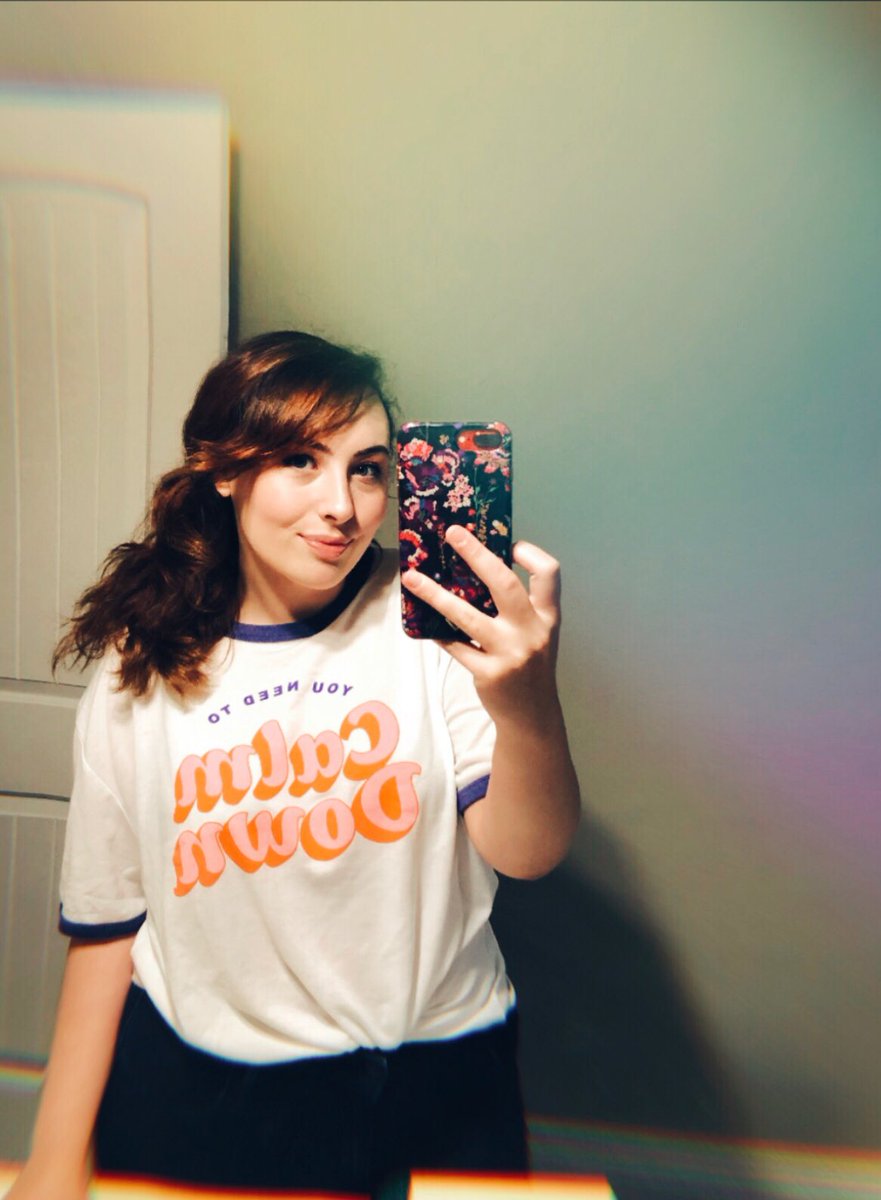 alexaangeline_'s tweet photo. This shirt is just so cute and soft 😍 #YOUNEEDCALMDOWN @taylorswift13 @taylornation13 🦋🌸 https://t.co/au6YIEklbX