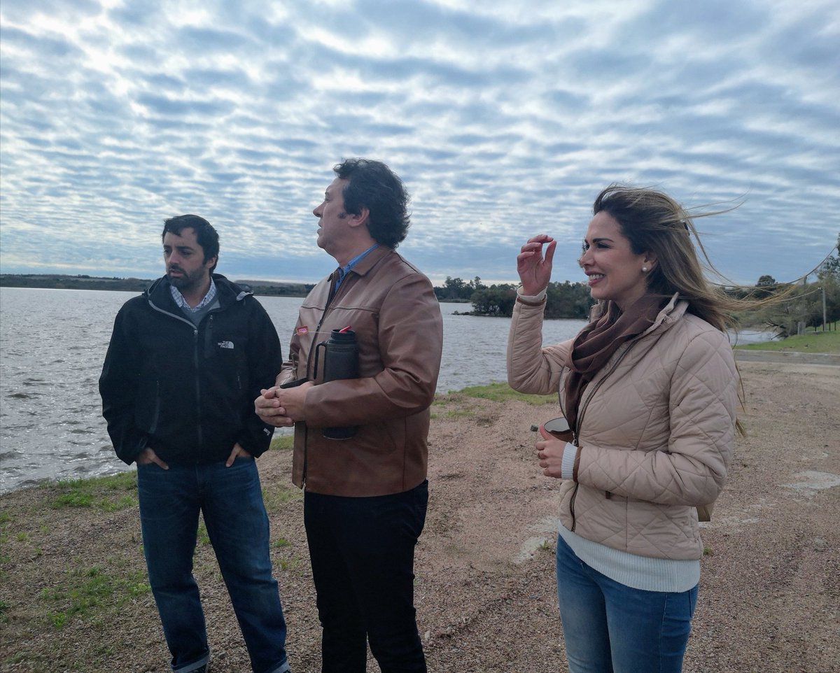 RRBenitezVargas's tweet photo. Visita al puerto privado de Conchillas. El Diputado @RoselliEdmundo y su equipo, explicaron la importancia estratégica del puerto para la hidrovía. https://t.co/GrwjoYSP76