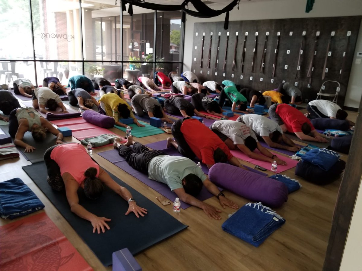 ICCcgihouston's tweet photo. #IDY2019 celebration at #Midland #Odessa TX
@narendramodi @PMOIndia @moayush @DrSJaishankar @shripadynaik @MEAIndia @ICCR_Delhi @IndianEmbassyUS @HarshShringla @anupamifs @AdhanaIfs @PIB_India @yogadayoftexas @BrahmaKumarisTX @sewausa @DDNewsLive
#Yoga
#IDYcgiHouston https://t.co/Q4oDWYKCPI