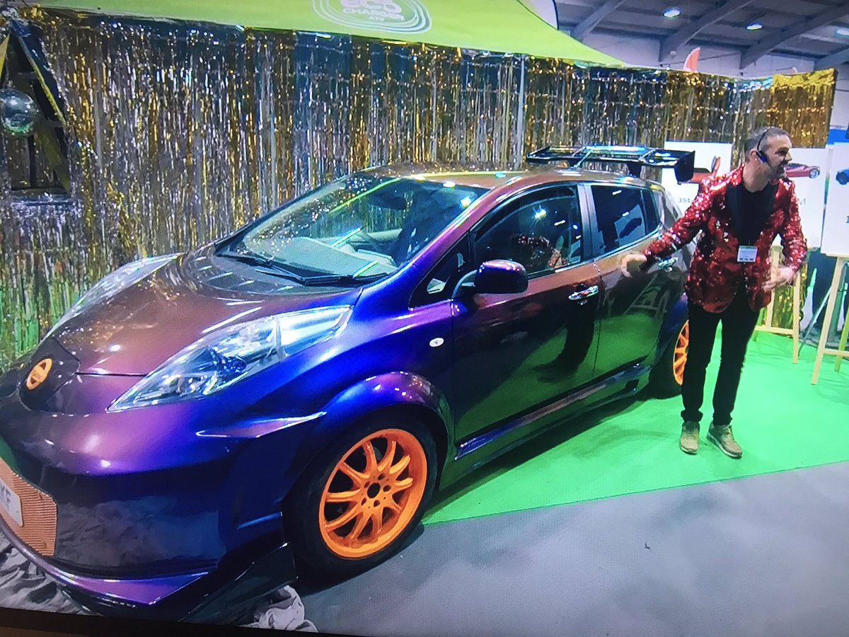 We can now share that we recently worked with @BBC & @BBC_TopGear to create this #unique #nissan #leaf @PaddyMcGuinness hope you liked the colour! #carwrap #wrapped @AveryDennison colour Flip #vinylwrap #n1visual #nottingham #uk