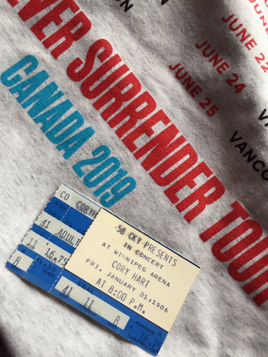 DoddToyne's tweet photo. It had been 33 years since I seen this Canadian icon...amazing...#coreyhart #theneversurrendertour #music #canadian #canadianmusic #theboyinthebox #concerts #bellmts https://t.co/DEZc1GudoC