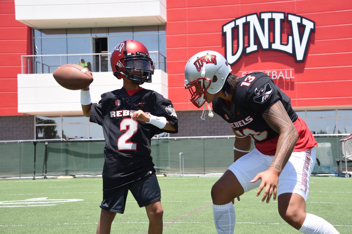 BAM AMINA (@bam_amina) on Twitter photo Something specials about to happen to this program💯 Had a great time with my family at UNLV. Thank you @UNLVSanchez and the rest of the fam for the great visit. <a href="/CoachTSkip/">Tim Skipper</a> <a href="/CoachEBrown/">Coach Eric Brown</a> <a href="/unlvfootball/">UNLV Football</a> Something specials about to happen to this program💯 Had a great time with my family at UNLV. Thank you @UNLVSanchez and the rest of the fam for the great visit. <a href="/CoachTSkip/">Tim Skipper</a> <a href="/CoachEBrown/">Coach Eric Brown</a> <a href="/unlvfootball/">UNLV Football</a>