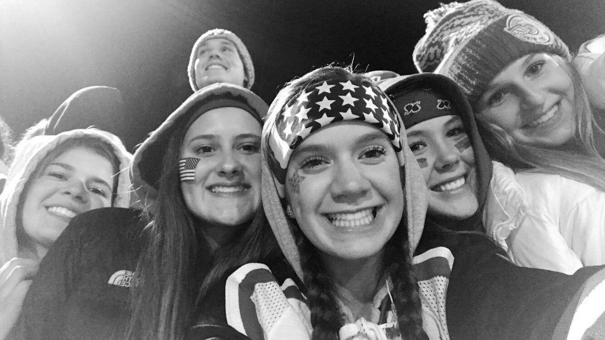 lkraw22's tweet photo. Happiest of Birthdays to my girl!!! @warren_liv8 Literally LOVE having you on the court, the field, and in life!!! Hope 17 is the BEST YEAR YET!!🥳💜 https://t.co/iGxbl0SmB8