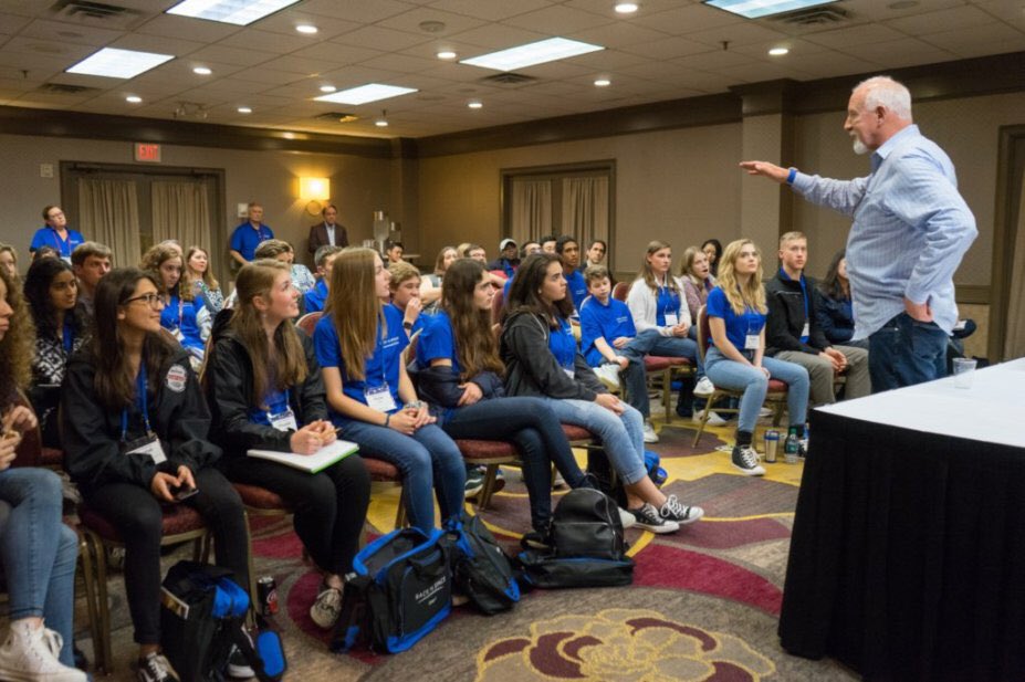 B2SAmbassadors's tweet photo. Happy #InternationalWomenInEngineeringDay from all the ambassadors! These girls are excited to be engineering the future! https://t.co/S6qxh4tnXL