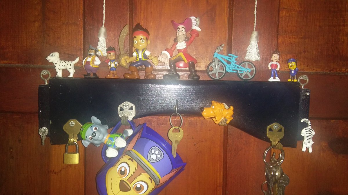 BetoEstevez24's tweet image. #DeToyStoryAprendi
Que ya madure y aún así guardo algunos juguetes.
#RememberDay 
😔😍😂😅