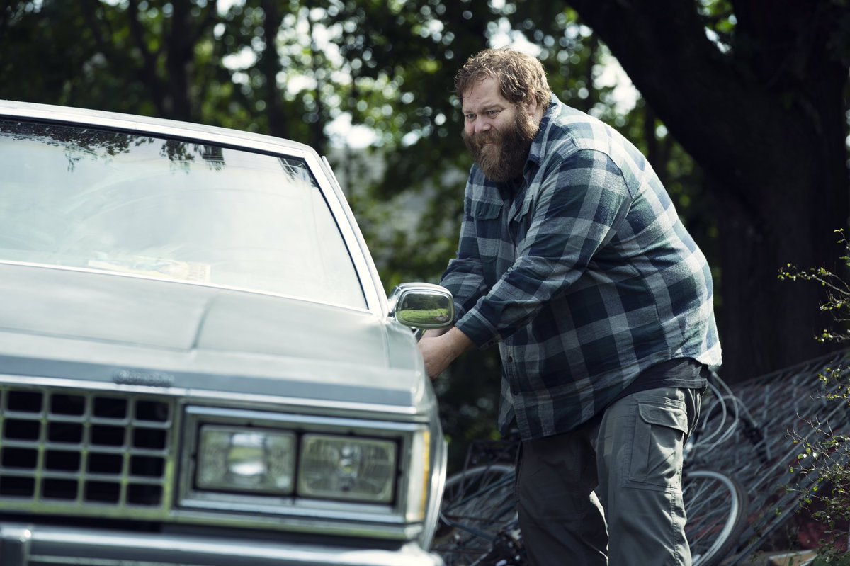 popcultureview's tweet photo. Bing doesn’t do great with unexpected plans. Vic showing back up and asking questions ... definitely in the unexpected column.
Credit to @OlafurDarri, he’s killing it (puns!) with the barely contained panic that flips to menacing like a switch.
#NOS4A2 #HouseOfSleep @NOS4A2 https://t.co/sw53I9n9yu