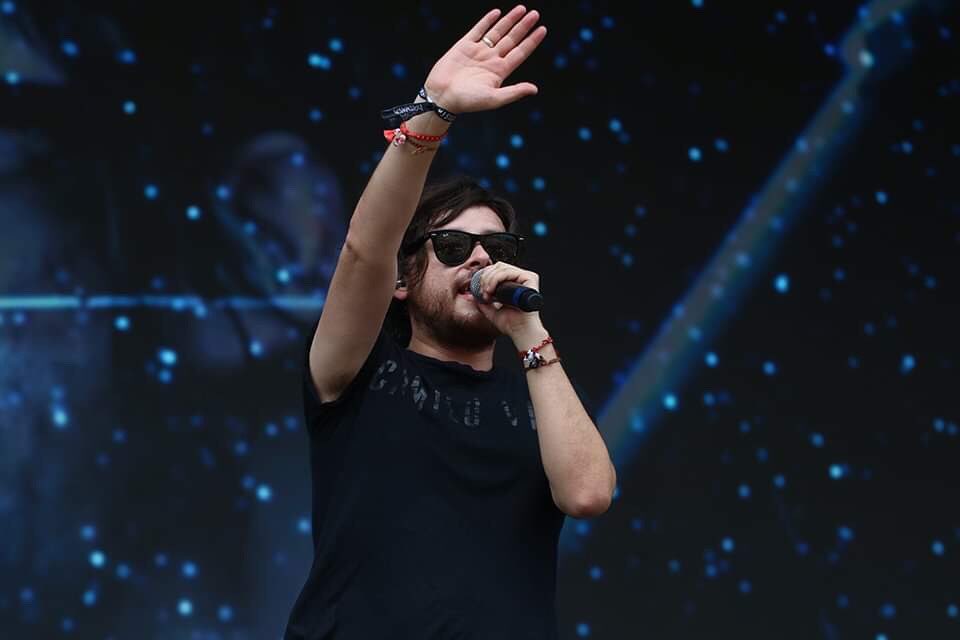 cinconotas's tweet photo. .@CamiloVIImx en @MachacaFestival
#CamiloSéptimo #Machaca19
📷: @soyundisenador - @SeniMtz https://t.co/lZ1tjELvPB