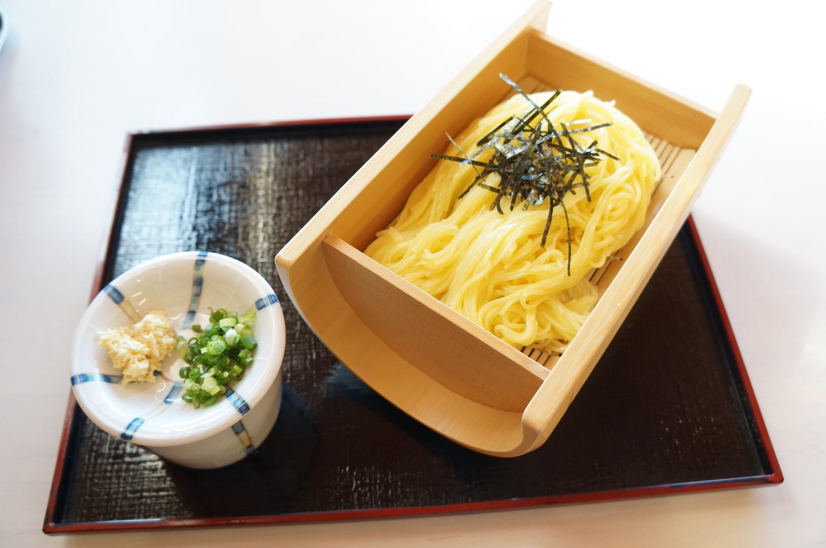 O Xrhsths 道の駅 小豆島ふるさと村 Sto Twitter 初夏にピッタリな爽やかな黄色の レモンそうめん はいかがですか 売店ではちょっとしたお土産におすすめな2束入り お食事コーナーではお召し上がりもできます 小豆島 道の駅 小豆島ふるさと村 レモンそうめん