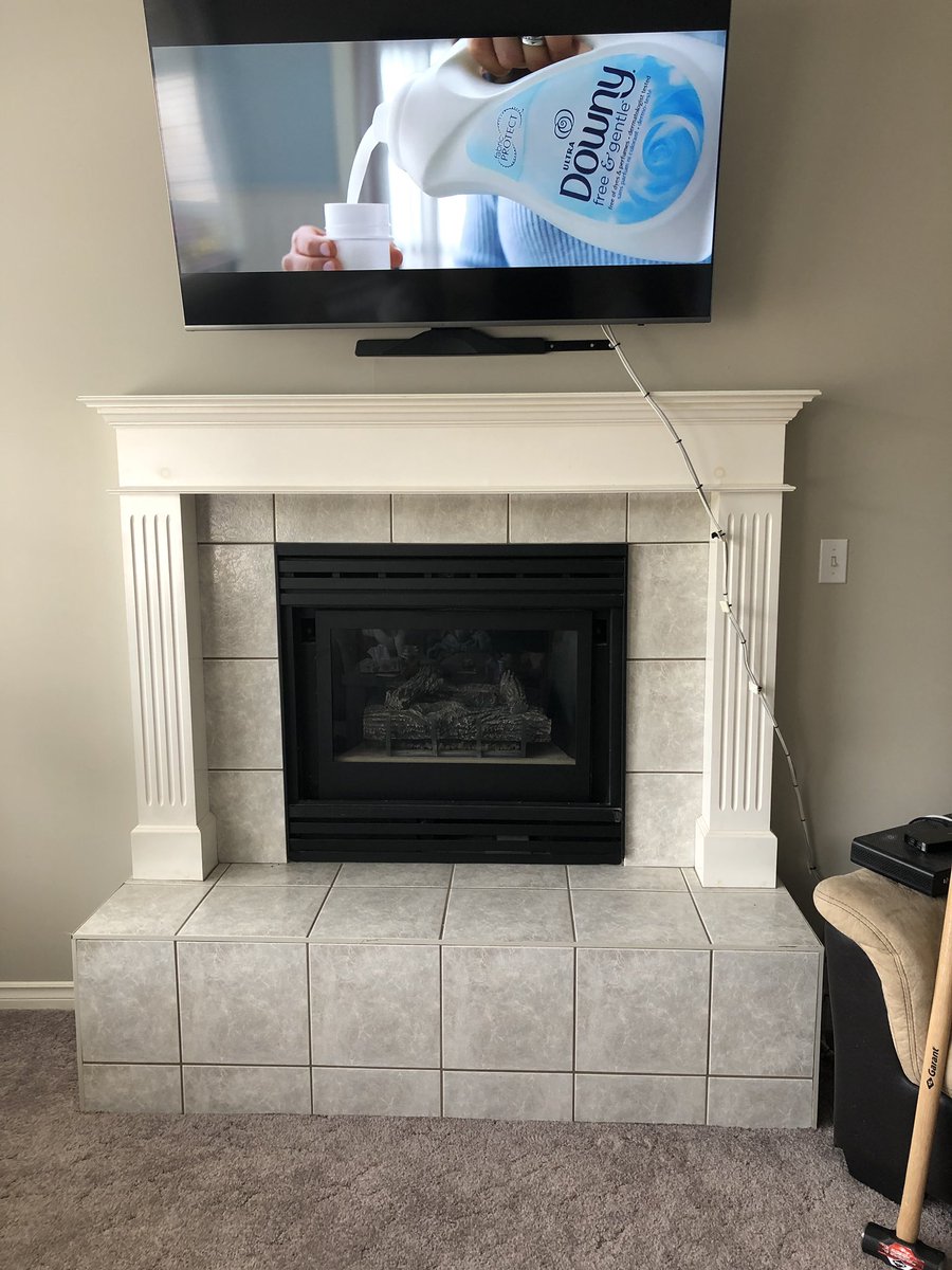 bourbon_karalyn's tweet photo. Today it was demo day! In preparation of new floors, we took down our fireplace hearth & mantle. I like using a sledgehammer a little to much 😂😳 not sure carpet removal will be as fun 🤔
@TheJasmineRoth #diy #renovations #mscantstopme #goodbye90s https://t.co/i6gTozoZwe