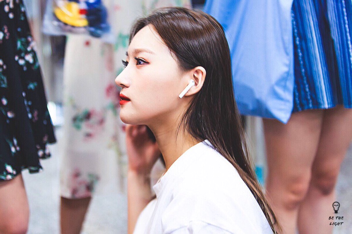 180622 ↳ living for her in this cap