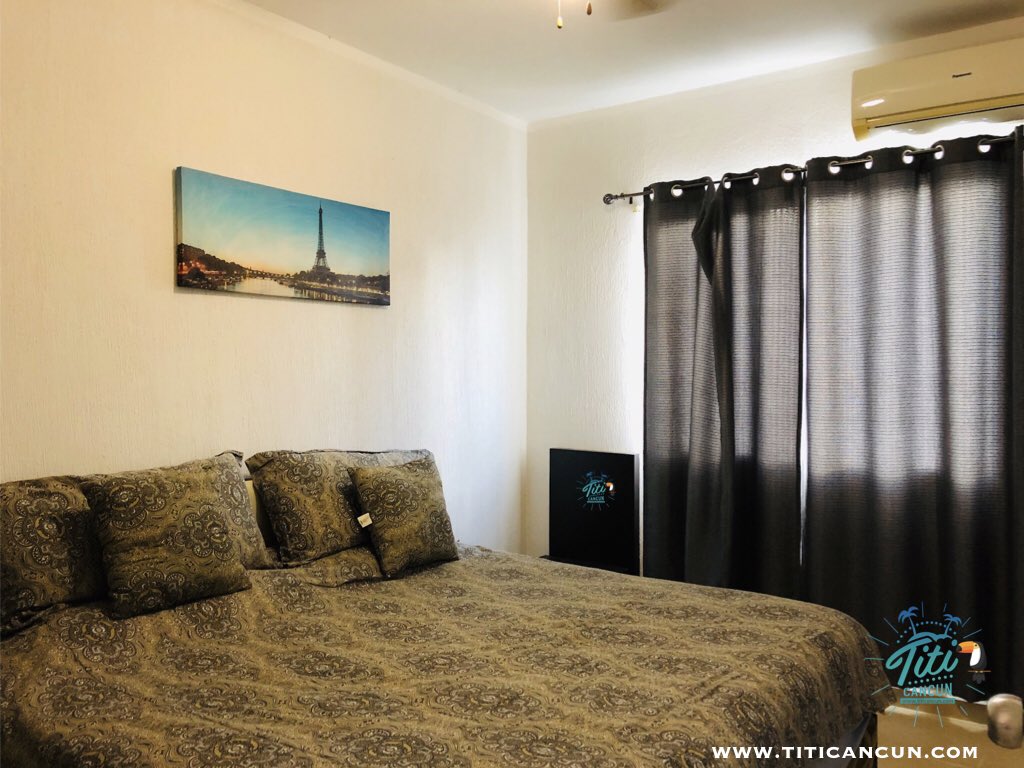 TiTi_cancun's tweet photo. 🏝TU CASA VACACIONAL EN CANCÚN🏝

‼️Desde 500 pesos por día‼️

Ejemplo: “Casa Vacacional Fermin”

👉 Para 6 personas
👉 2 recamaras, 3 baños completos
👉 Climas en recámaras y sala
👉 Albercas al frente con asador y palapa 

#cancun #rivieramaya #vacaciones #playa https://t.co/hh6Al4dvyl
