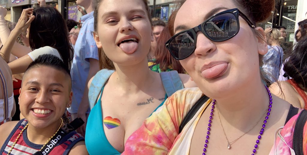 phuglyducky's tweet photo. toronto pride with my babes  #juneisforLGBTQ #PrideTO https://t.co/Dq1AHaZyQM