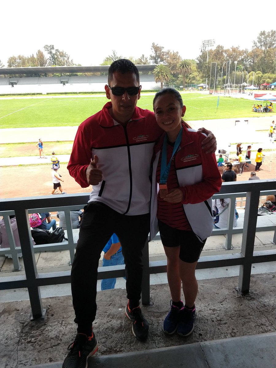 tosky_coach's tweet photo. Anel Andrade es guerrera de bronce.
Quinta medalla en estos @jbancariosmx para el equipo de atletismo de @XXIBanorte
🥇🥇🥈🥉🥉
#Atletismo #runninghtt #juegosbancarios #trackandfield https://t.co/a5HkBYuJrw