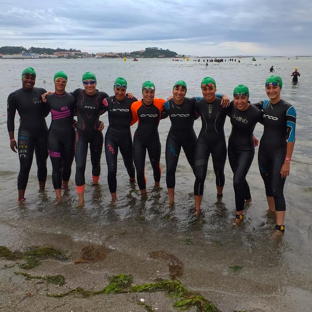 Vaya equipazo 💛❤ #IsbilyaPower #CampeonatoEspañaTriatlónporClubes #Boiro