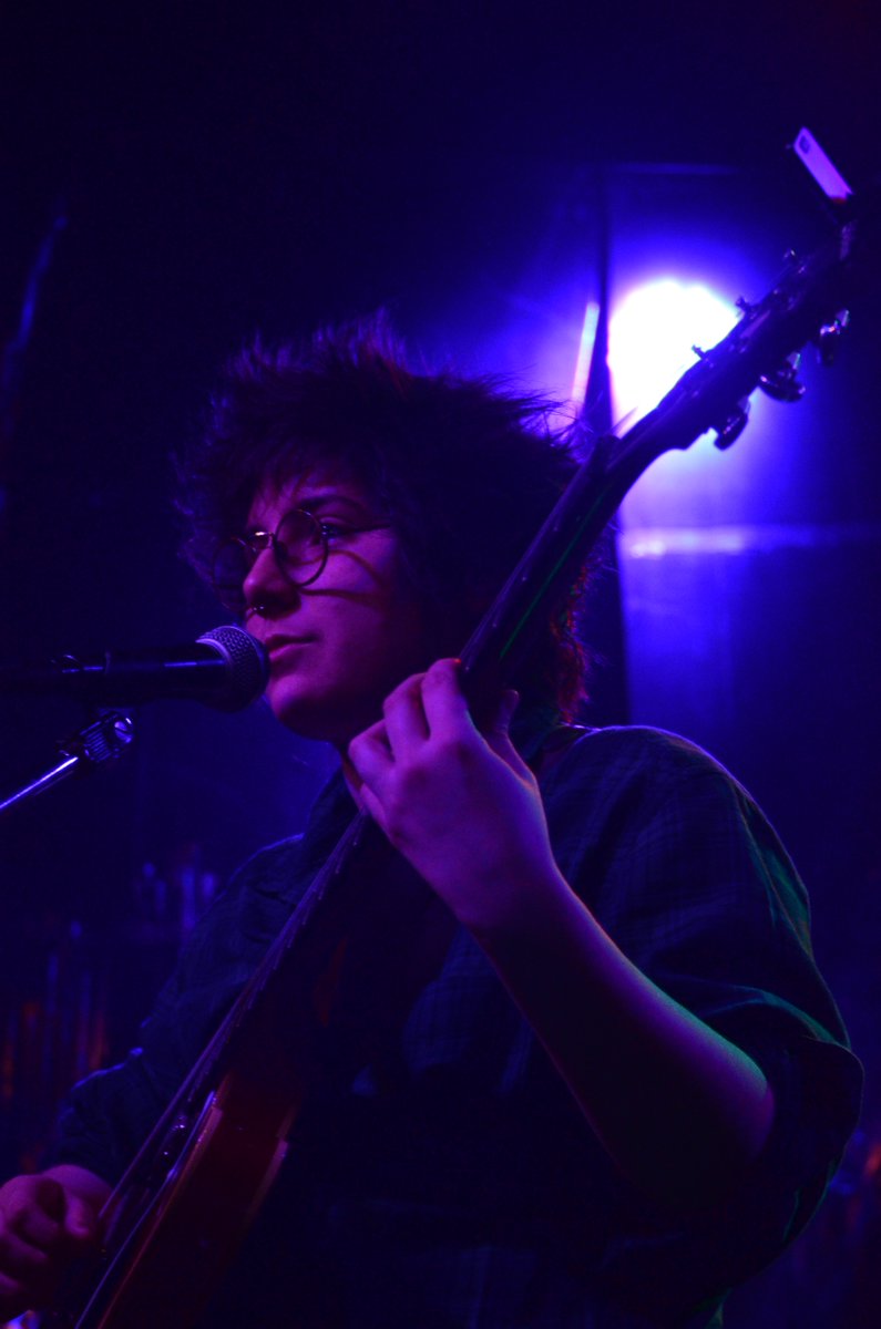 ⚡️Abre⚡️ 

Este episodio #2 de <a href="/miernesradio/">Miernes</a> ft <a href="/futurockOk/">Futurock.fm</a> en el #JJCircuitoCultural <a href="/mwilliamsok/">Melanie Williams</a>  artista del sello <a href="/GozaRecords/">GozaRecords</a>
.
.
¡Seguí todo el episodio por nuestras redes sociales!